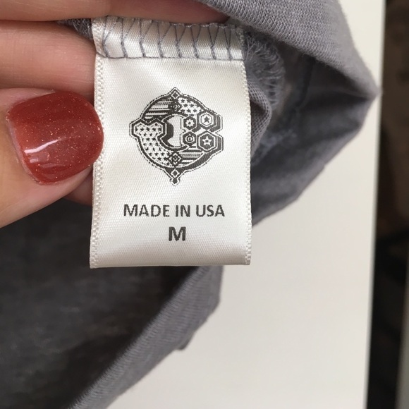 Tie up front Tshirt. - Picture 4 of 5